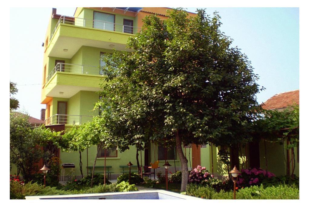 Guest House Yavorov Tschernomorez Exterior foto